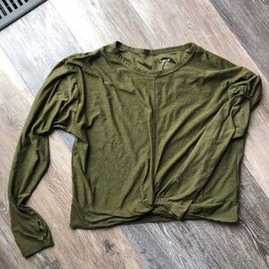 Old Navy Active Olive Green Long Sleeve Cropped Athletic Top Size Medium